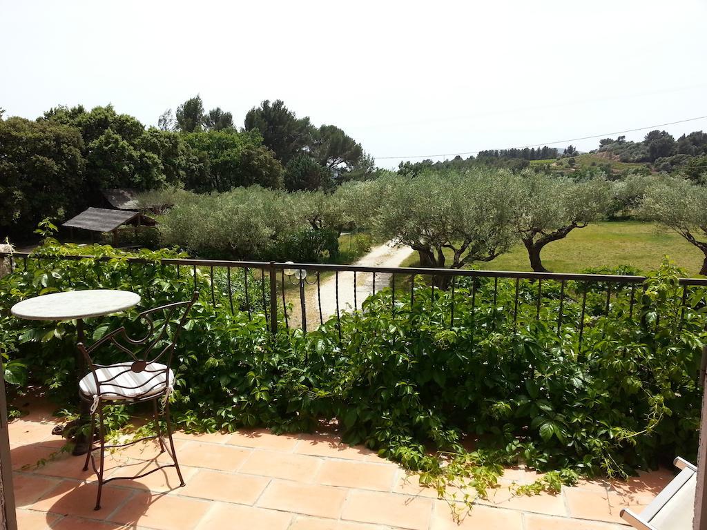 Le Mas Des Oliviers Puget-Ville Quarto foto
